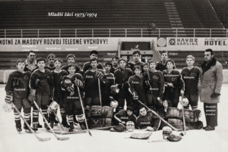 MLADŠÍ ŽÁCI TJ BANÍK ČSA KARVINÁ 1973-1974 - ZDROJ: soukromý archív R. Mančař