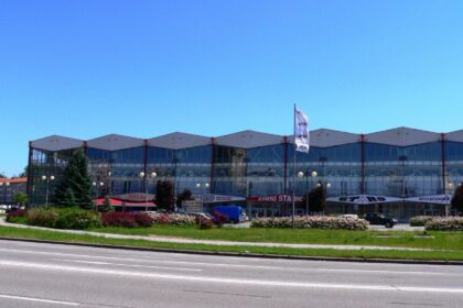 Karvinský zimní stadion. Zdroj: wikimedia.org